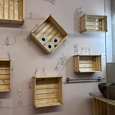 Syril's Mountain Paradise بيت شباب *