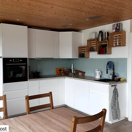 Syril's Mountain Paradise بيت شباب *