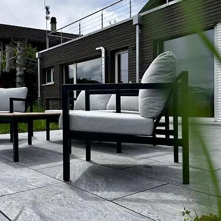 Syril's Mountain Paradise Hondrich