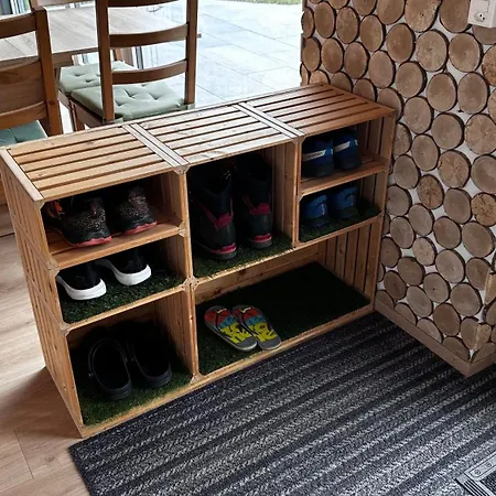 Syril's Mountain Paradise Hondrich